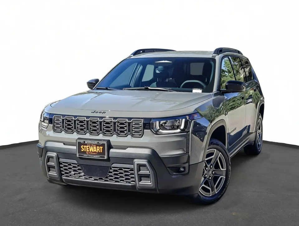 2026 Jeep Cherokee LAREDO 4X4