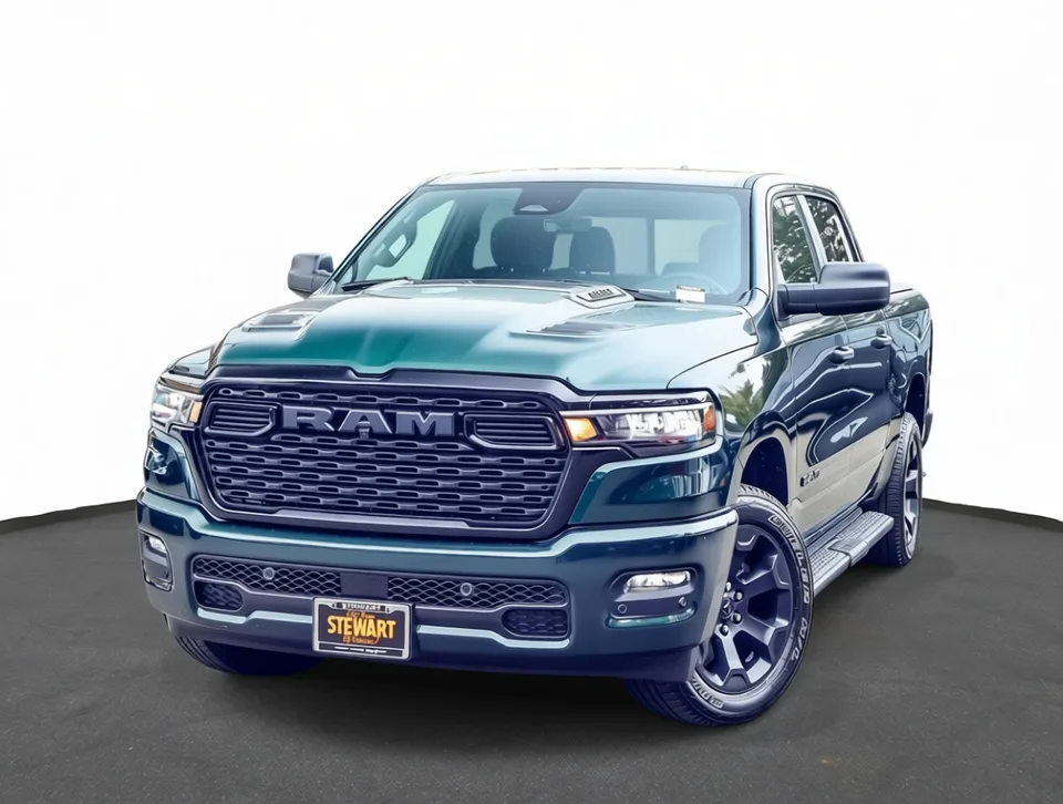 2026 Ram 1500 EXPRESS CREW CAB 4X4 5'7 BOX