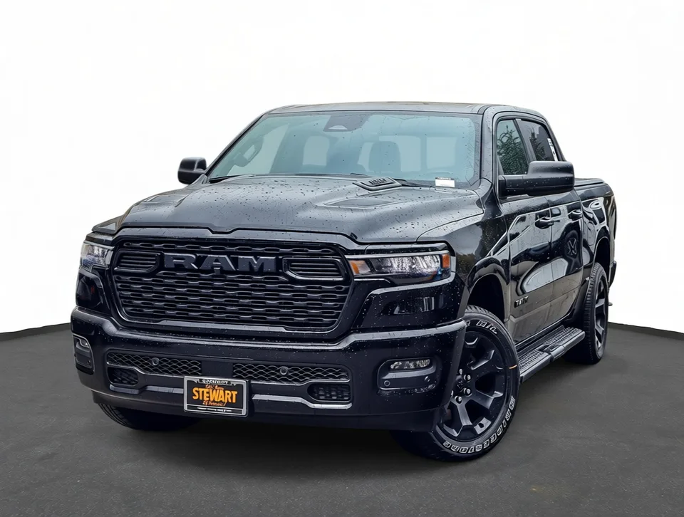 2026 Ram 1500 EXPRESS CREW CAB 4X4 5'7 BOX